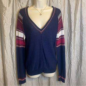 NorthCrest Classic V-Neck Sweater Small